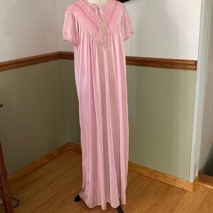 Vintage da Notte Pink Short Sleeve Lace Detail Long Gown Large